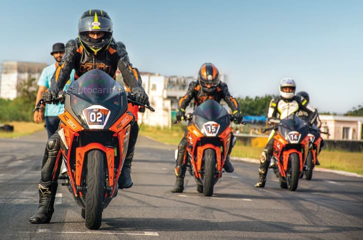 KTM RC 390 price, media race, track riding experience.