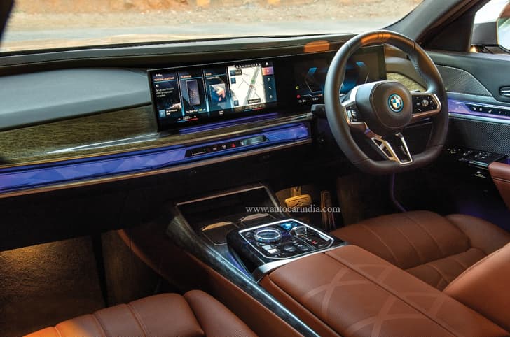 BMW i7 interior