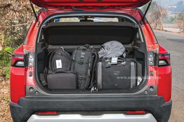 Maruti Suzuki Brezza boot