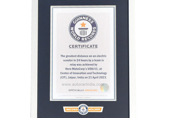 Vida V1 electric scooter Guinness world record.