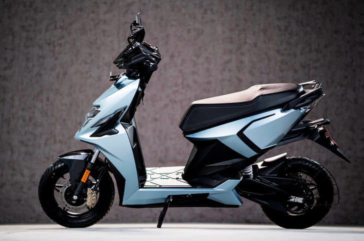 Simple One price, range, weight, battery pack.