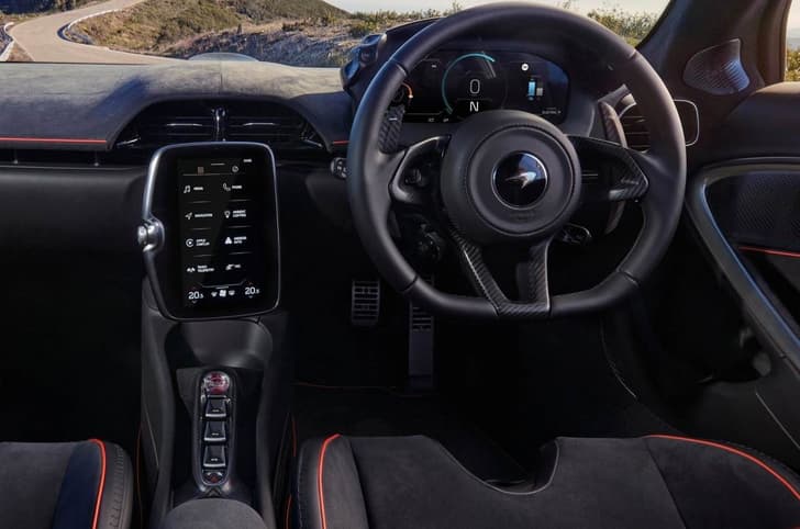 McLaren Artura interior