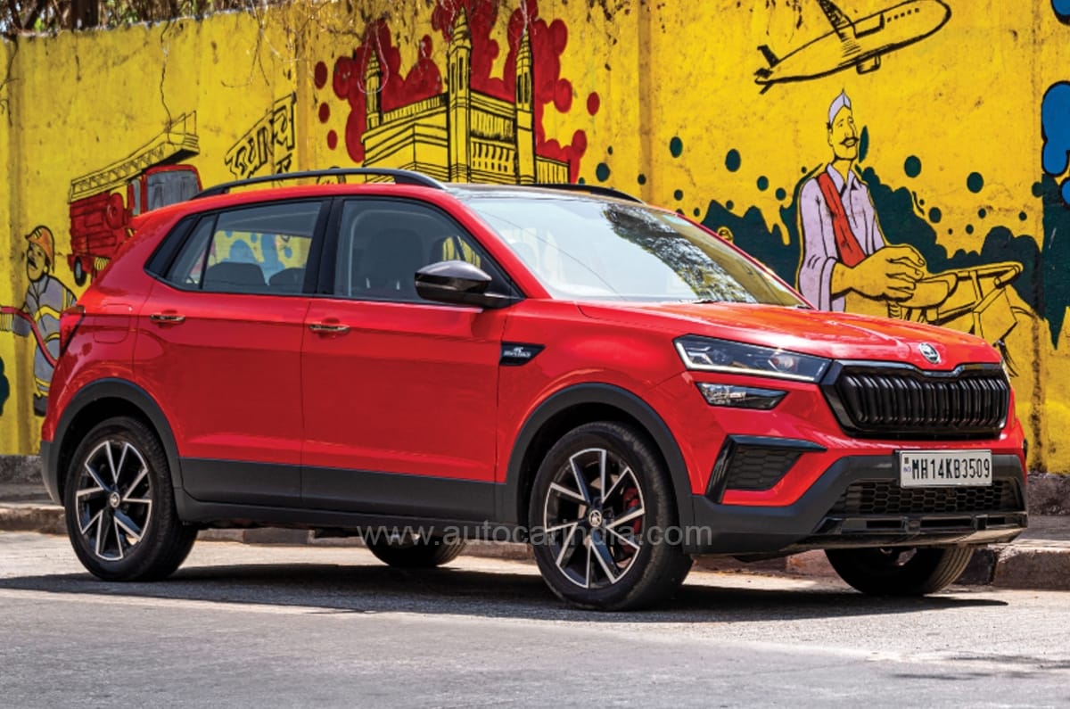 Up to Rs 2.5 lakh off on outgoing Skoda Kushaq, Mahindra XUV700