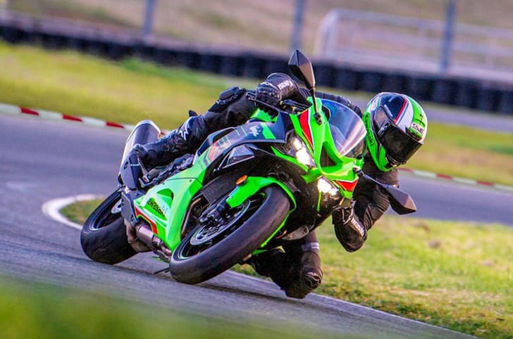 Kawasaki ZX-6R price, power, electronics, design.