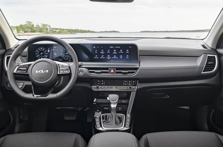 Kia Seltos facelift interior Kia Seltos facelift interior