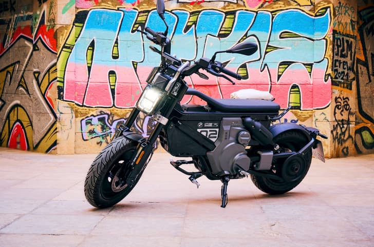 BMW CE 02 electric bike price, range, design.