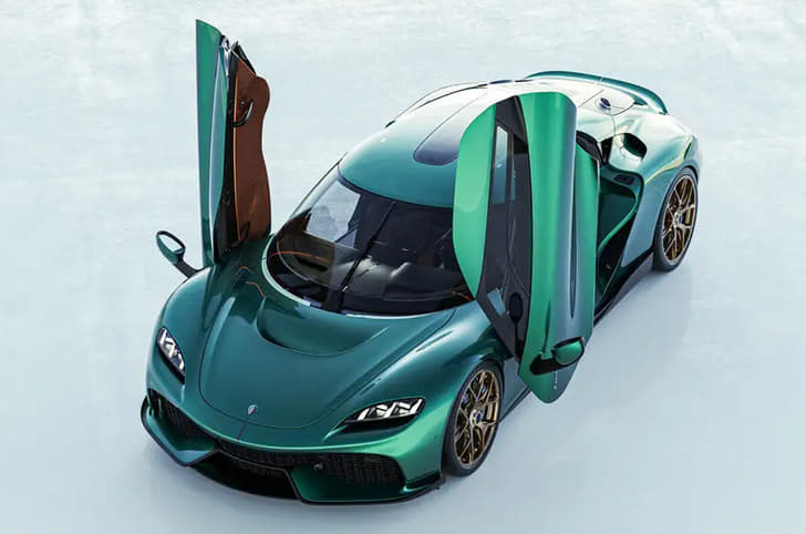 Koenigsegg Gemera top angle
