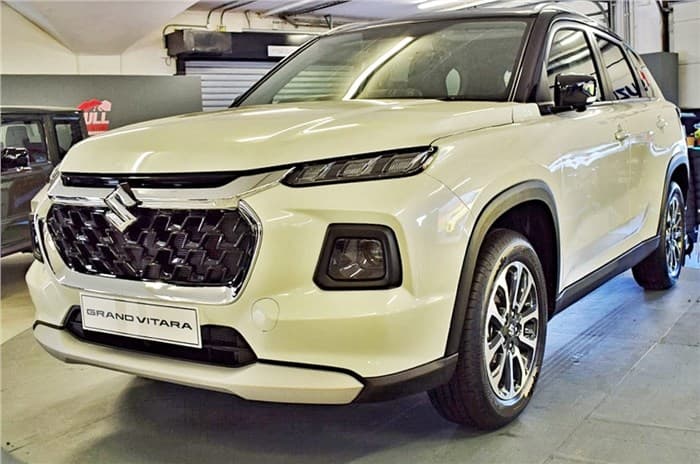 Maruti Suzuki Grand Vitara front quarter Maruti Suzuki Grand Vitara front quarter
