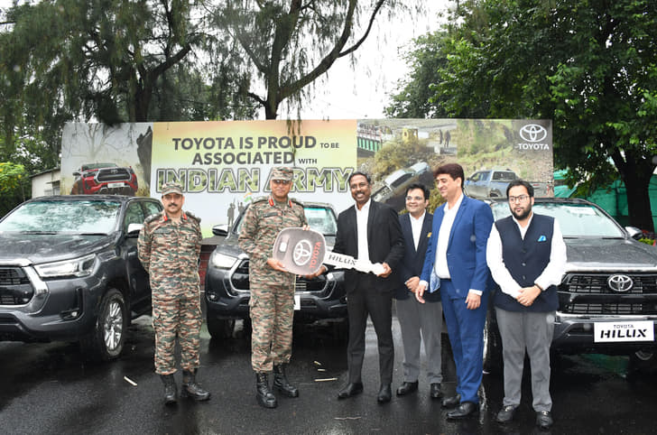 Toyota Hilux Indian Army Toyota Hilux Indian Army