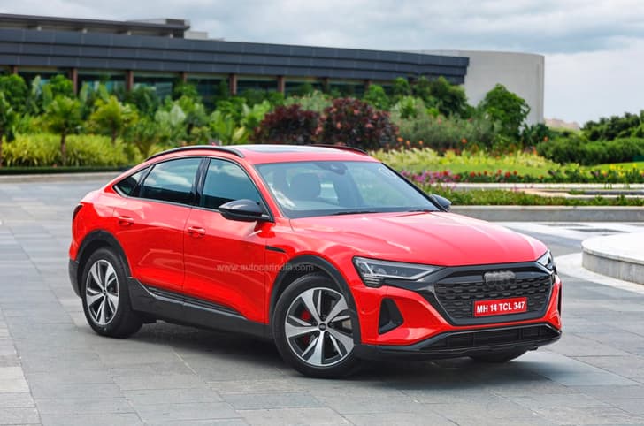 Audi Q8 e-tron Sportback front quarter