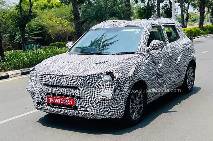 Mahindra XUV300 facelift front quarter Mahindra XUV300 facelift front quarter