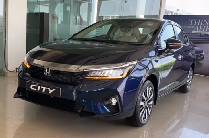 Honda City front quarter  