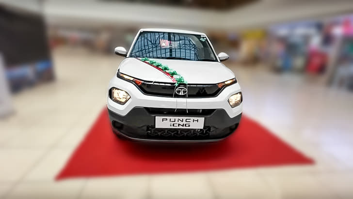 Tata Punch CNG showroom image