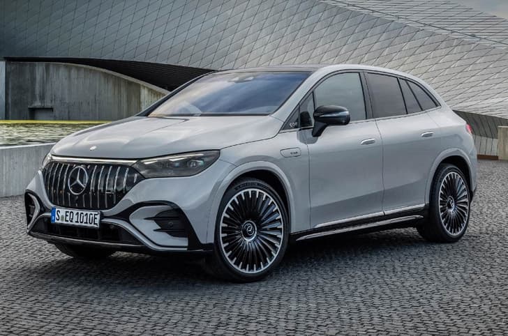 Mercedes EQE AMG SUV front quarter 