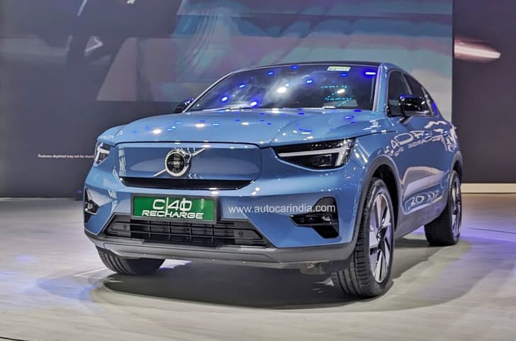 Volvo C40 Recharge front quarter Volvo C40 Recharge front quarter