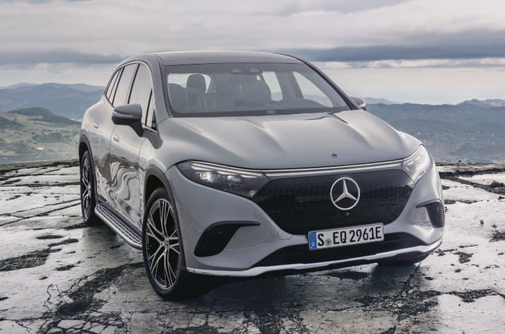 Mercedes EQE SUV front quarter 