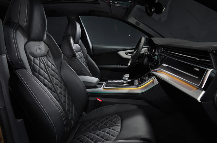 Audi Q8 facelift interior