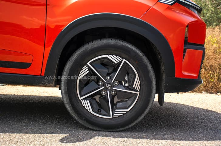 Tata Nexon facelift wheels Tata Nexon facelift wheels