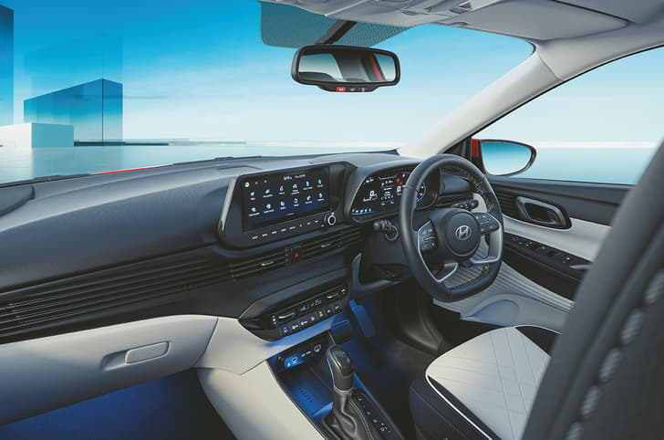 Hyundai i20 facelift launched Hyundai i20 facelift launched 