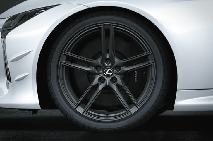 Lexus LC500h Limited Edition alloy wheels