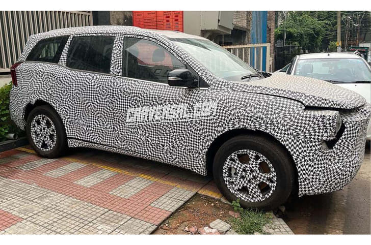 Mahindra XUV.e8