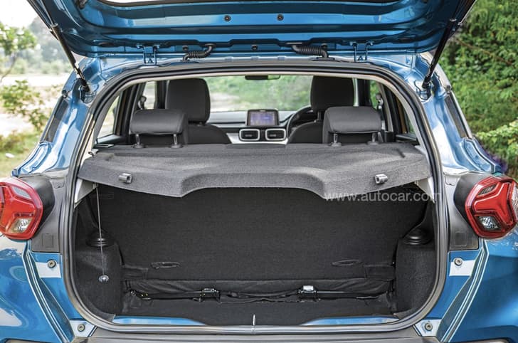 Tata Punch boot space