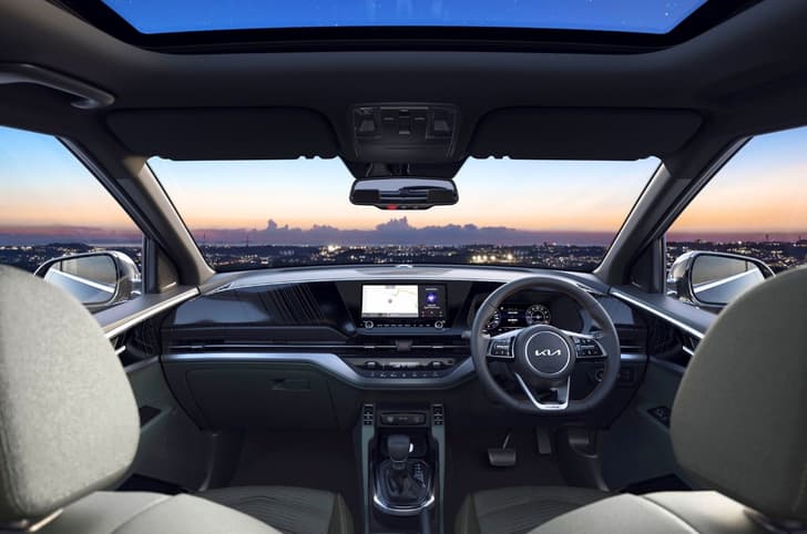 Kia launched Carens X-Line at Rs 18.94 Lakhs