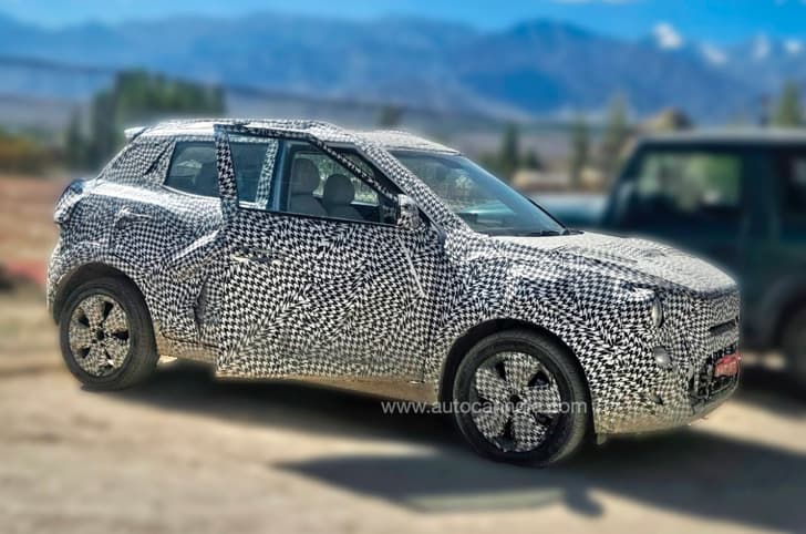 Mahindra XUV300 facelift