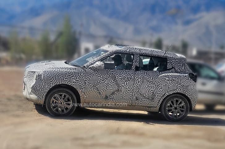 Mahindra XUV300 facelift