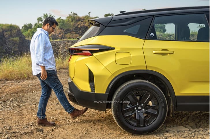 Tata Harrier facelift powered tailgate