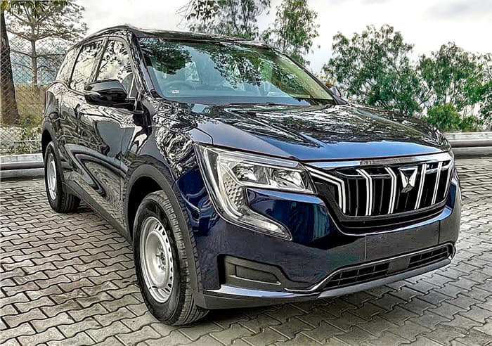 Mahindra XUV700 Mahindra XUV700