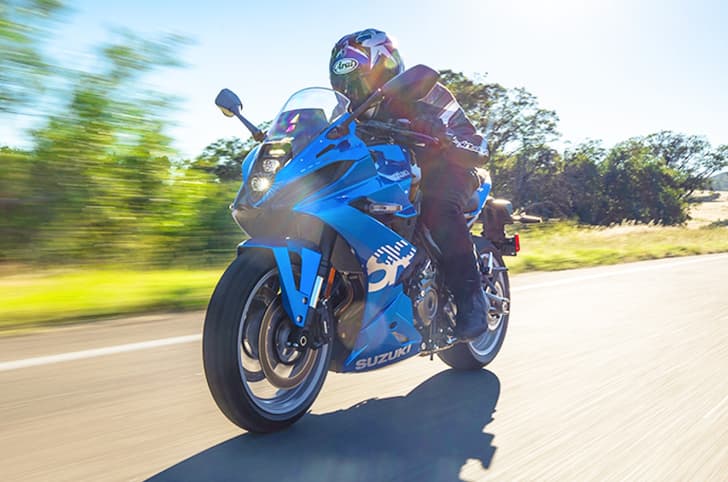 Suzuki GSX-8R price, engine, design, electronics.