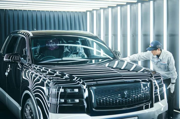 Toyota Century SUV inspection