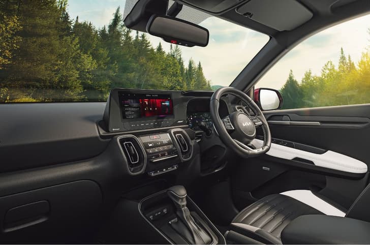 Kia Sonet facelift interior Kia Sonet facelift interior