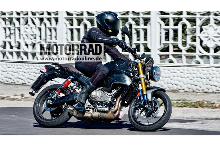 Aprilia RS 457 naked bike front spy shot. Aprilia RS 457 price, naked bike based on same platform spied