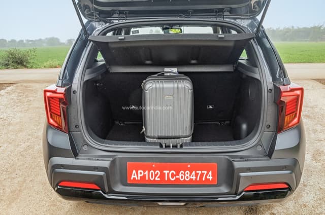 2024 Kia Sonet facelift review: Feature perfect