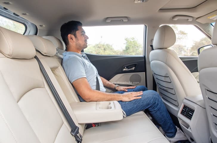 Mahindra XUV400 EV back seats Mahindra XUV400 EV back seats