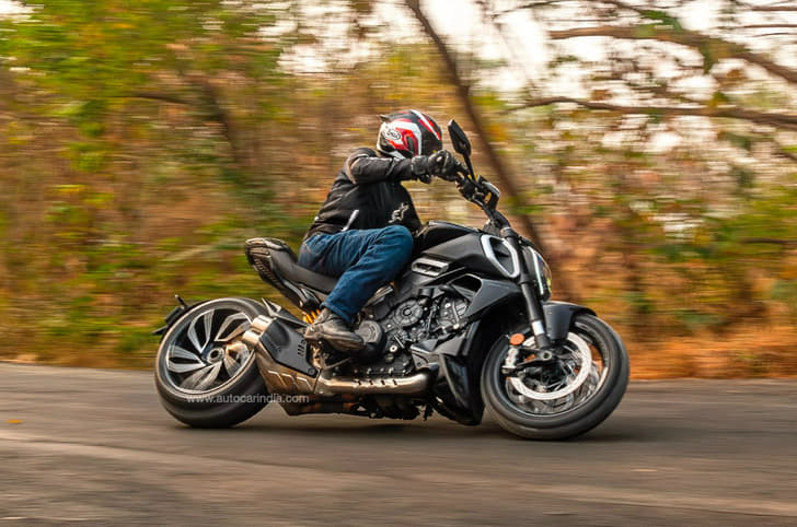 Ducati Diavel V4 cornering shot. Ducati Diavel price, performance, comfort, design: India review.