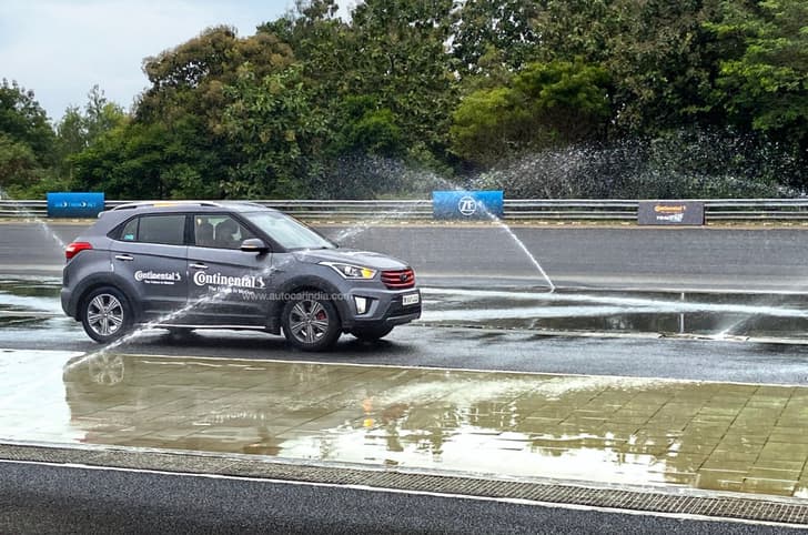 Hyundai Creta wet brake test Hyundai Creta wet brake test