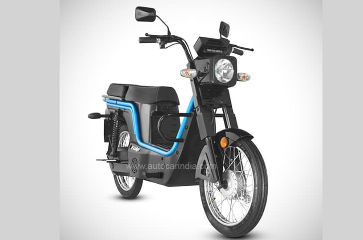 Kinetic E-Luna front view. Kinetic E-Luna price, design, weight, charging time.
