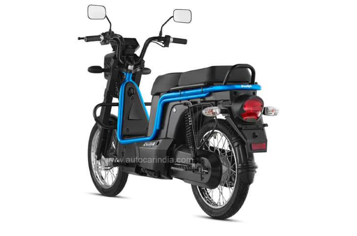 Kinetic E-Luna rear view. Kinetic E-Luna price, design, weight, charging time.