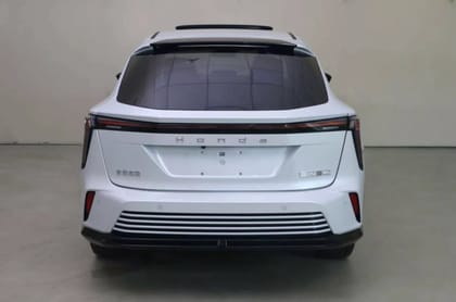 Honda reveals two EV SUVs - Image 2