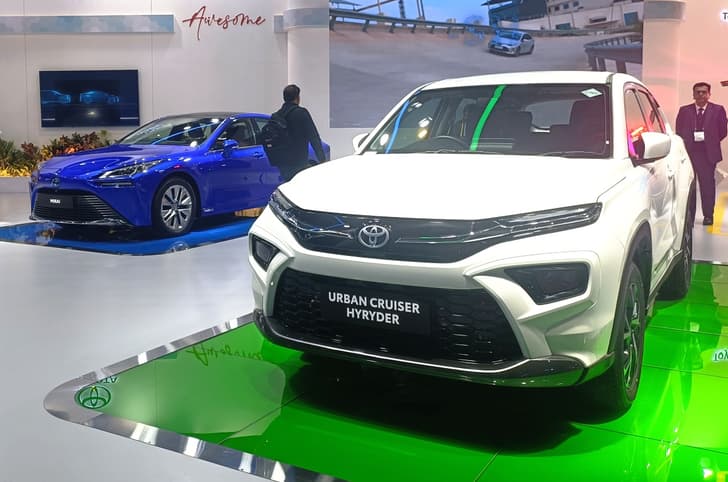 Toyota Hyryder CNG, Mirai