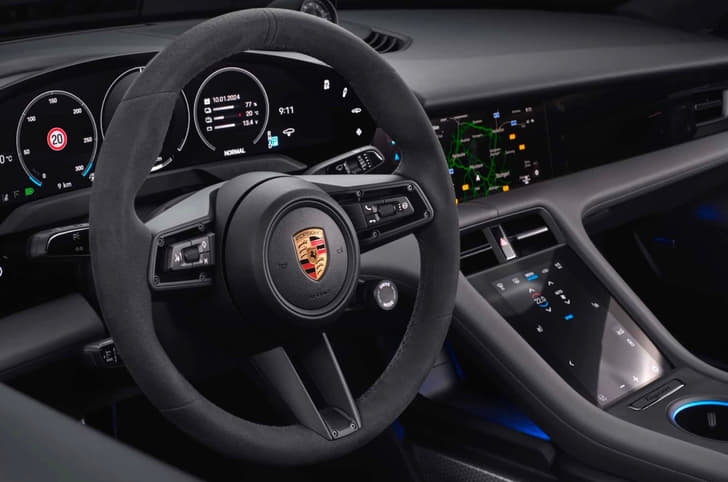 Porsche Taycan facelift interior Porsche Taycan facelift interior