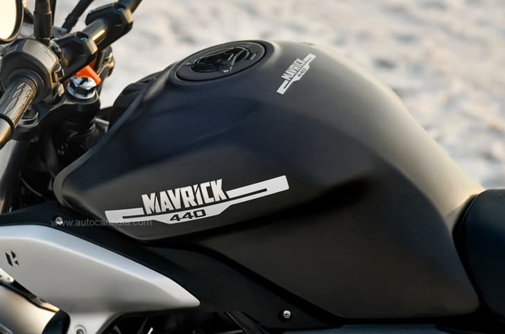 Hero Mavrick 440 tank shot