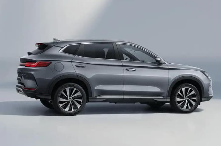 Vinfast Seal U SUV side profile Vinfast Seal U SUV side profile