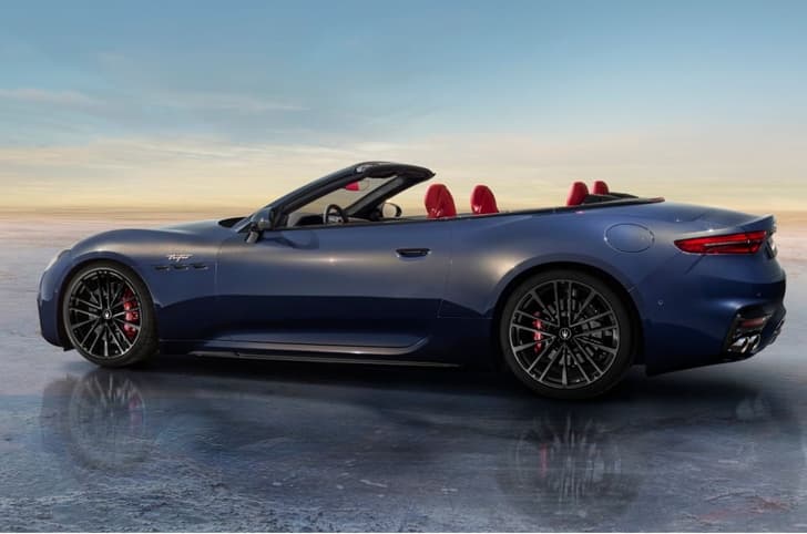 Maserati GranCabrio side profile Maserati GranCabrio side profile
