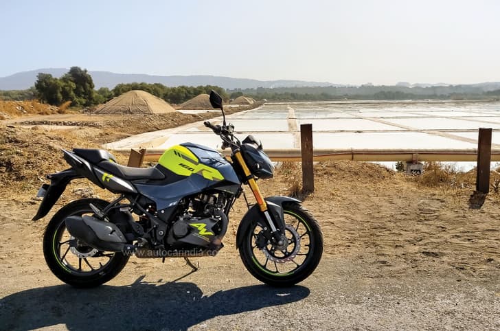 Hero Xtreme 160R 4V static image. Hero Xtreme price, mileage, Xtreme 160R 4V ownership experience.