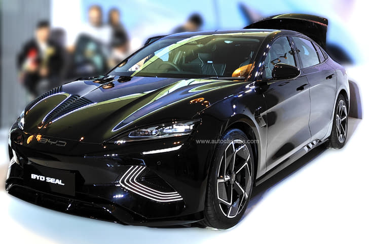 BYD Seal EV receives 200 bookings