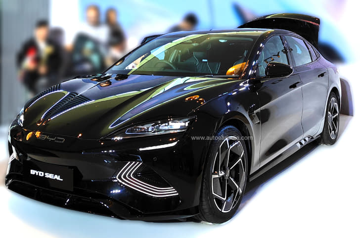 BYD Seal EV receives 200 bookings